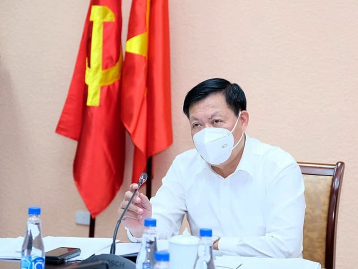 Thứ trưởng Y tế: Việt Nam đang đàm phán vaccine COVID-19 cho trẻ 5 - 11 tuổi - 1