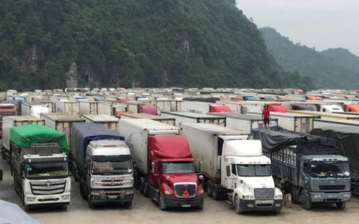 Hàng nghìn xe hàng tắc ở biên giới: Thiệt hại có thể lên tới 4.000 tỷ đồng - 1