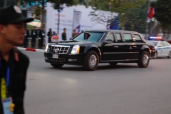 trump kim an toi sau khi ca ngoi nhau trong lan gap thu hai tai ha noi